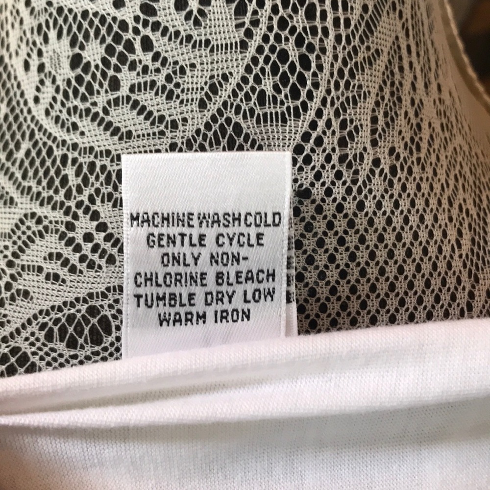 Talbots white tee - Picture 6 of 6